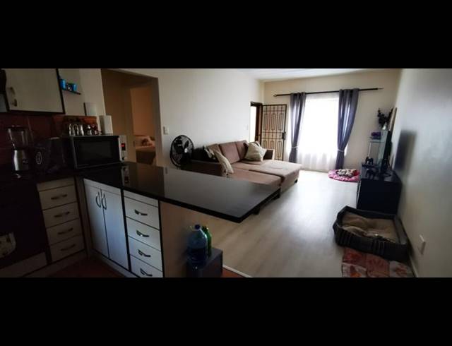 1 BEDROOM APARTMENT FOR SALE IN SUNNINGHILL